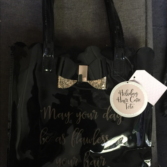 Plastic makeup/shower bag - Picture 2 of 2